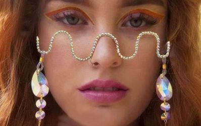 Wavy Stylish Glasses