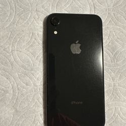 iPhone XR (64GB)
