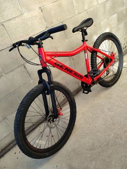 BICICLETA GÉNESIS