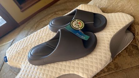 KLXXUJK Cloud Slides with Arch Support.