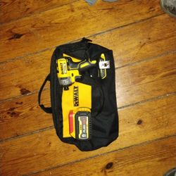3 Speed Impact And 6 Amp 60v Battery With Bag