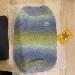 TOUCHDOG Gradient Knit Dog Sweater (L) – Soft & Warm, Fits 14-22lbs Dogs