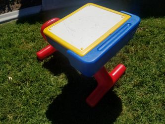 Toddler desk - today's kids