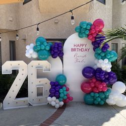 Balloon garland