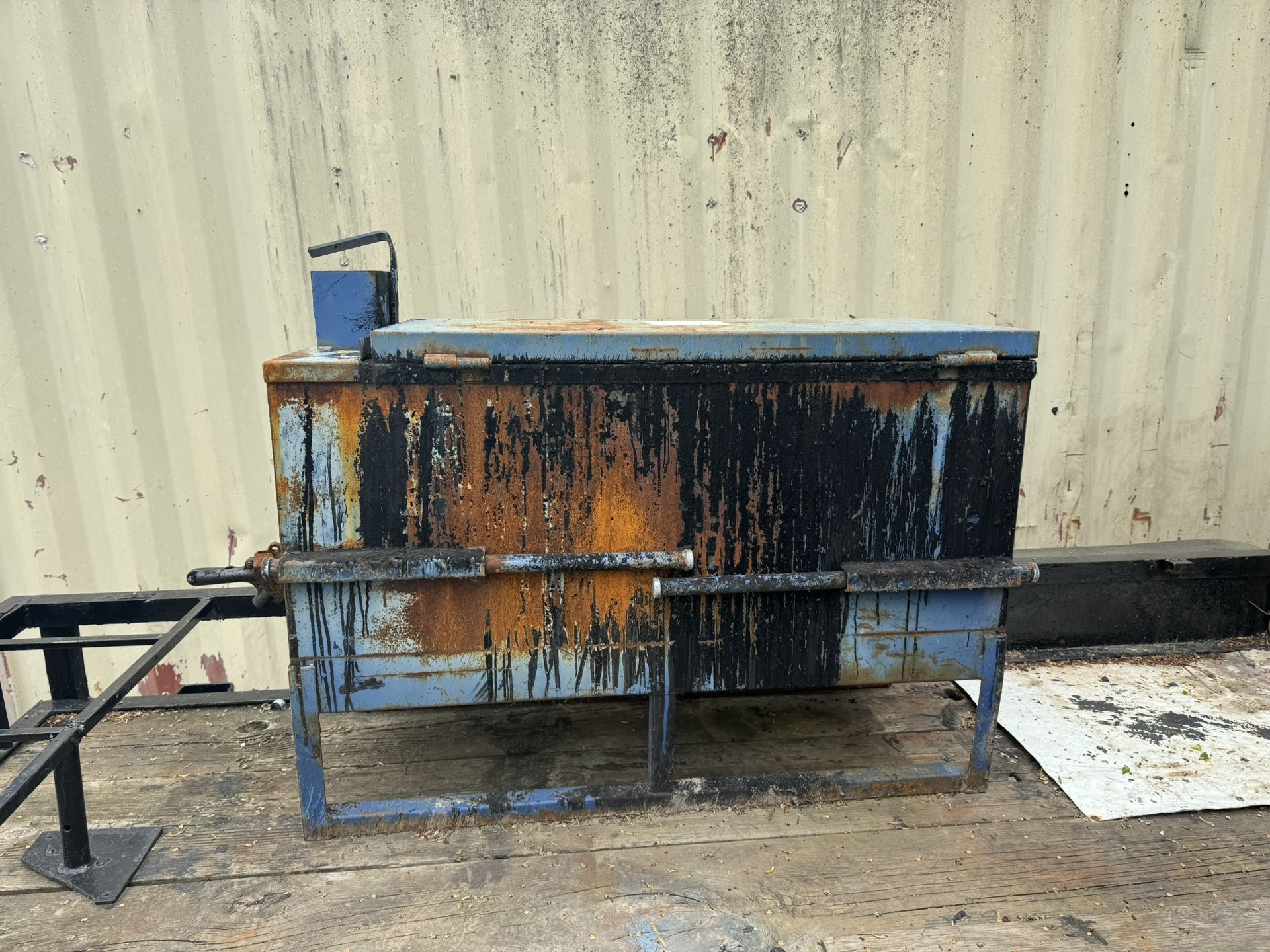 Hot Pour Crack Kettle