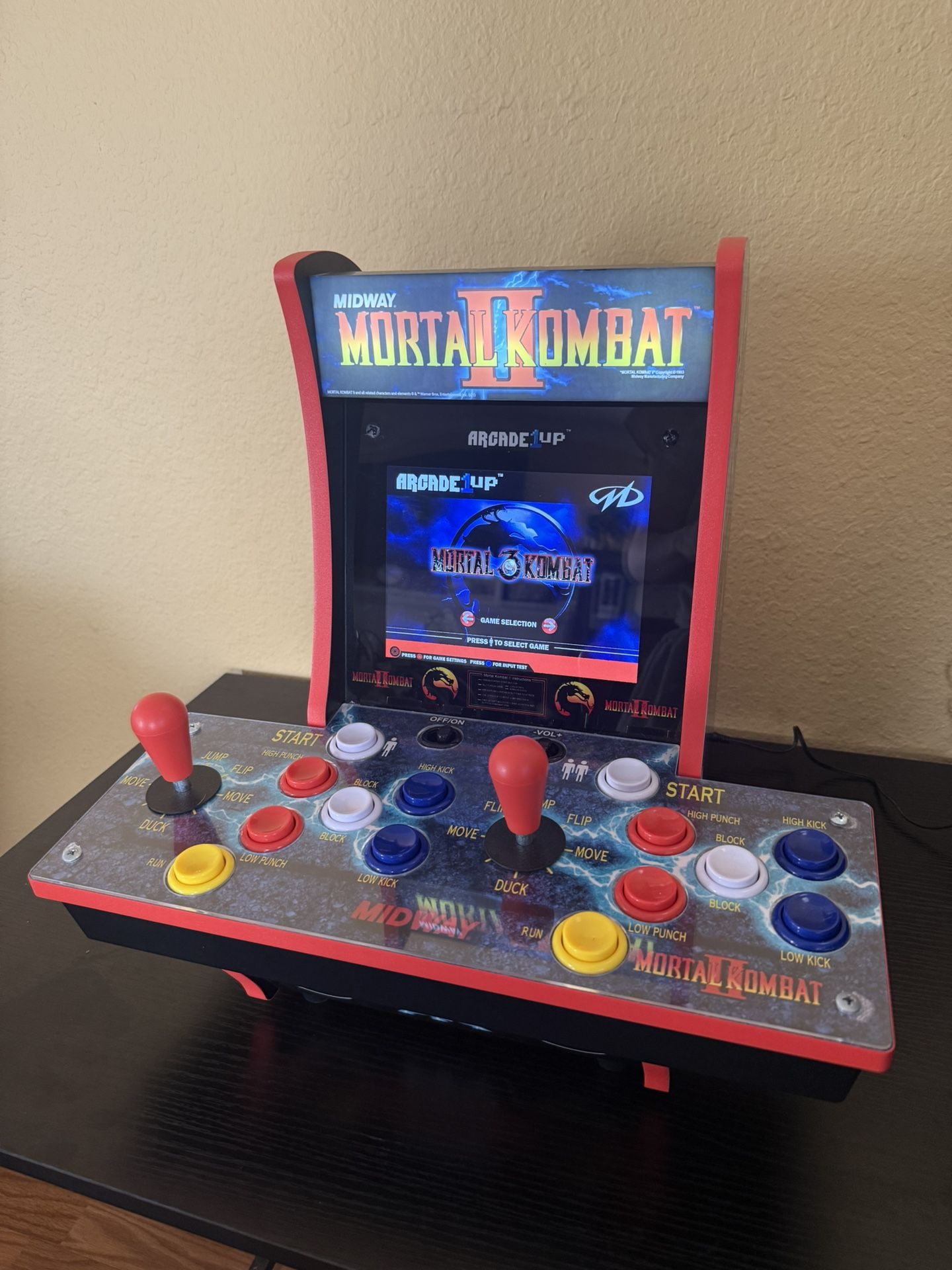 Arcade1up Mortal Kombat Machine