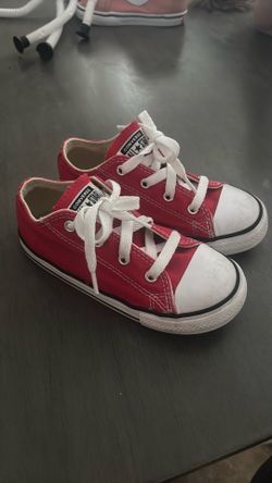 Kids red converse
