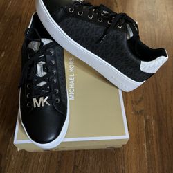 Womens Michael Kors Shoes Size 10