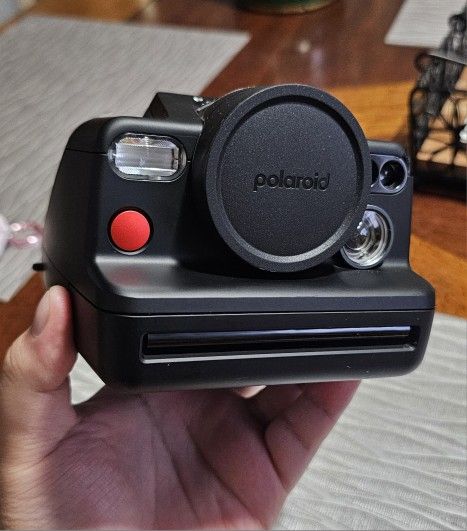 Polaroid I2