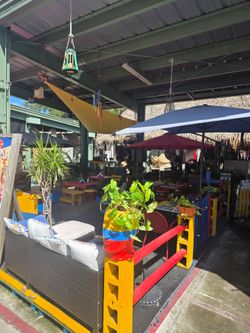 Restaurante Colombiano Activo en Venta - Yellow Green Market (Hollywood)