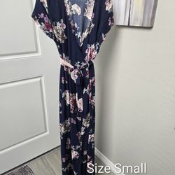 Womens Clothes. Size Small