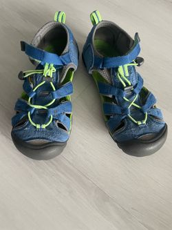 Keen Kids Waterproof Shoes size 4