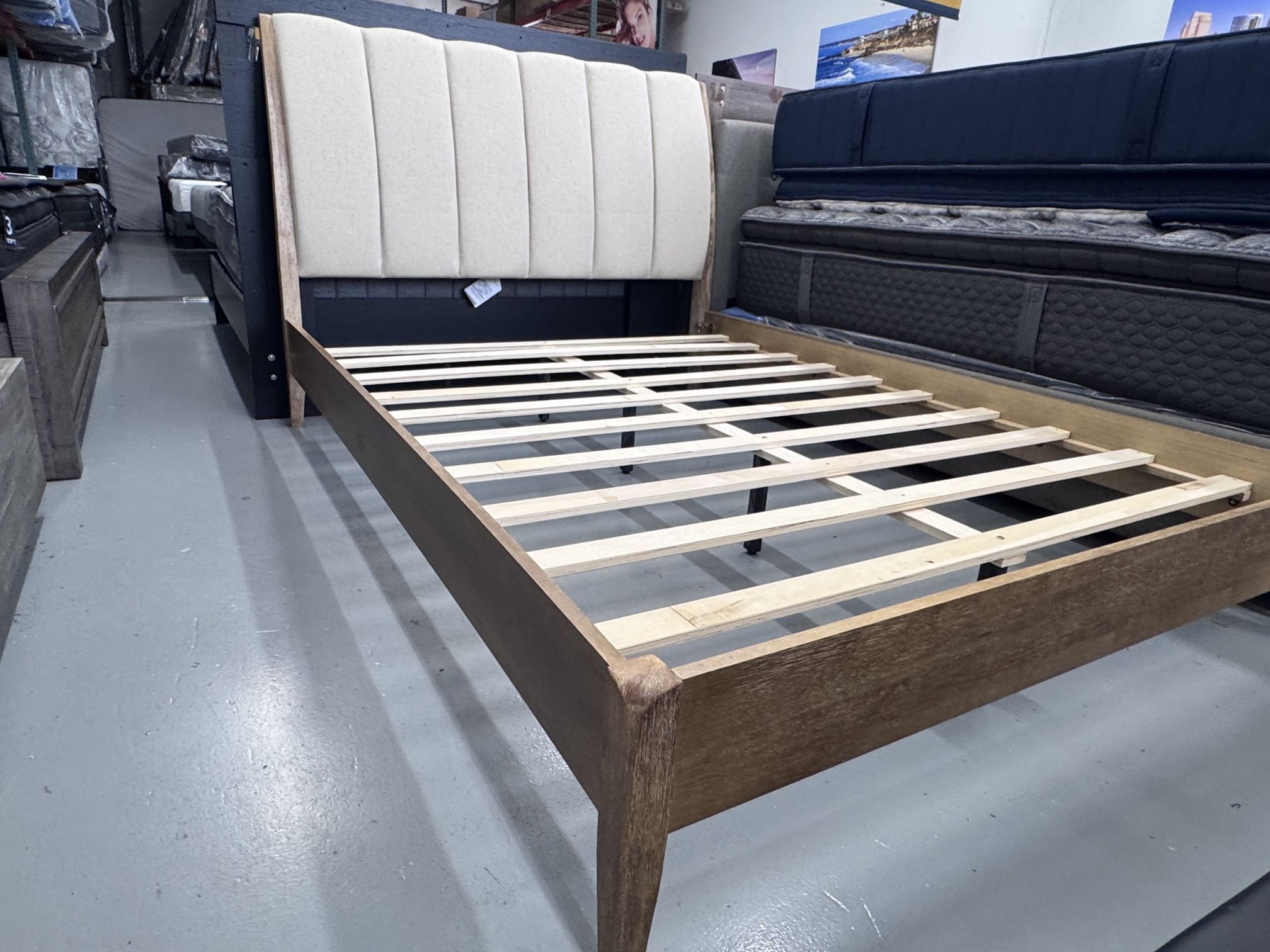 Brand New Queen Platform Bed Frame IN THE BOX