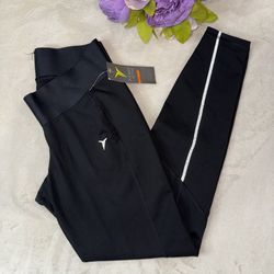 NWT Old Navy Active Go-Warm Leggings