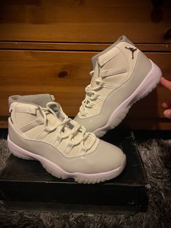 Jordan 11 Pearl Size 10 Men’s