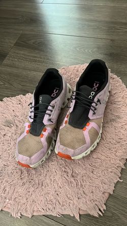 On Cloud Running Sneakers