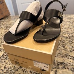 Michael Kors sandals Brand New 