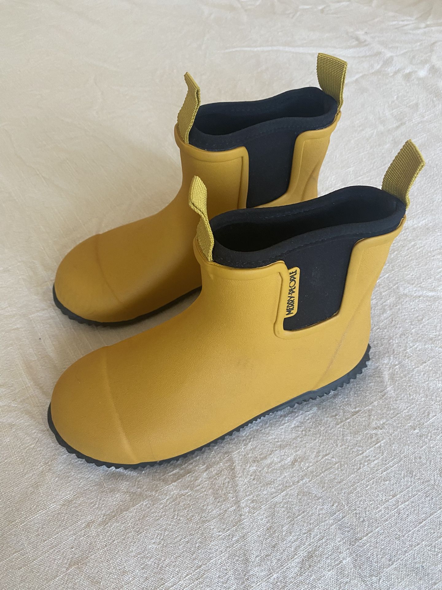 Merry People Kids Rain Boots.