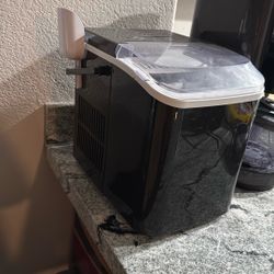 Countertop Ice Maker