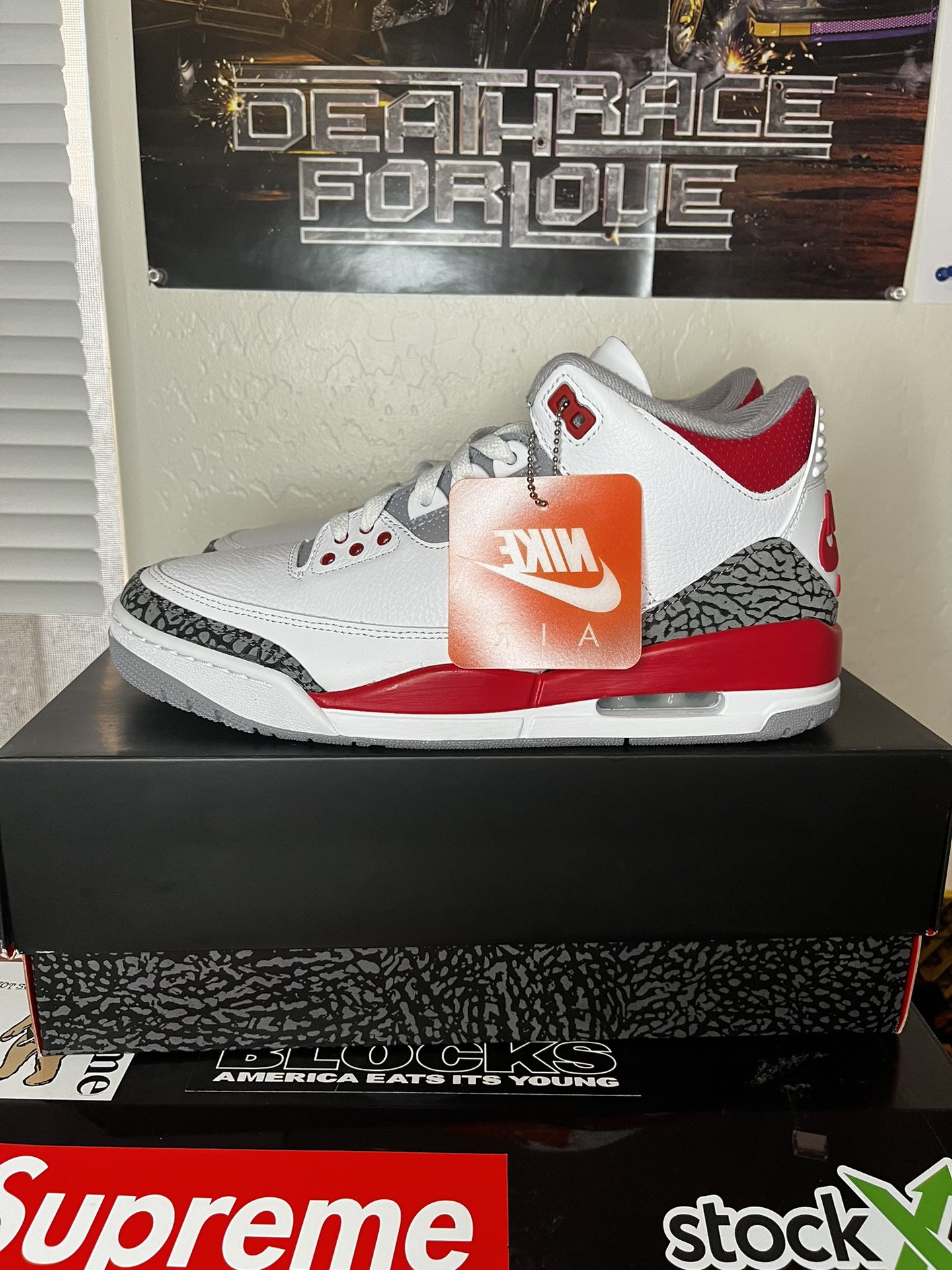 Jordan 3 Fire Red Size 9.5 Brand new
