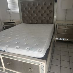 Modern Mirrored Queen Bedroom Set with Mattress.Dresser & Nightstands