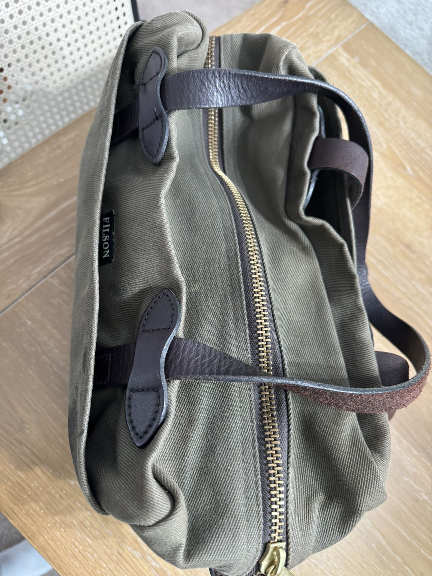 Filson Tote With Zipper