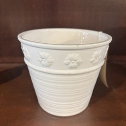 Small White Planter Pot - SKU: UQGWR3