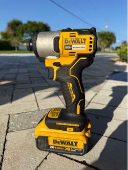 DeWalt 20V MAX XR Brushless Impact Driver DCF840 w/ 4Ah Battery