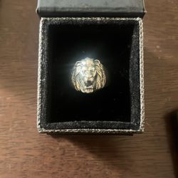 8.9grams soild sterling silver 925 Lion Ring