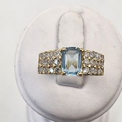 14k Gold Aquamarine And Diamond Ring