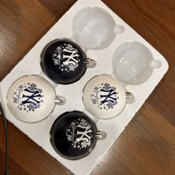 NY Yankees Christmas Ornament