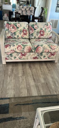 Love seat