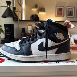 Navy Blue Jordan Mids