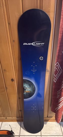 Budlight Burton Snowboard 155 never rode