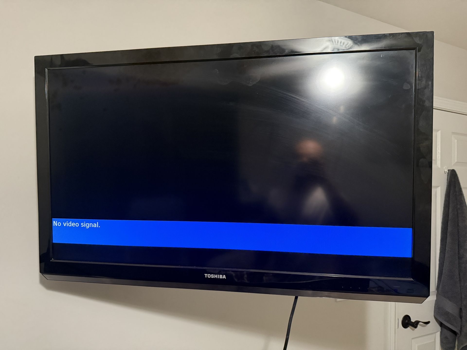Toshiba 40 Inch Thin Led 60z Tv