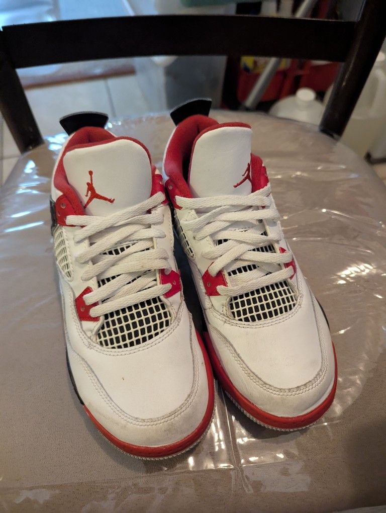 Jordan Size 3 Y