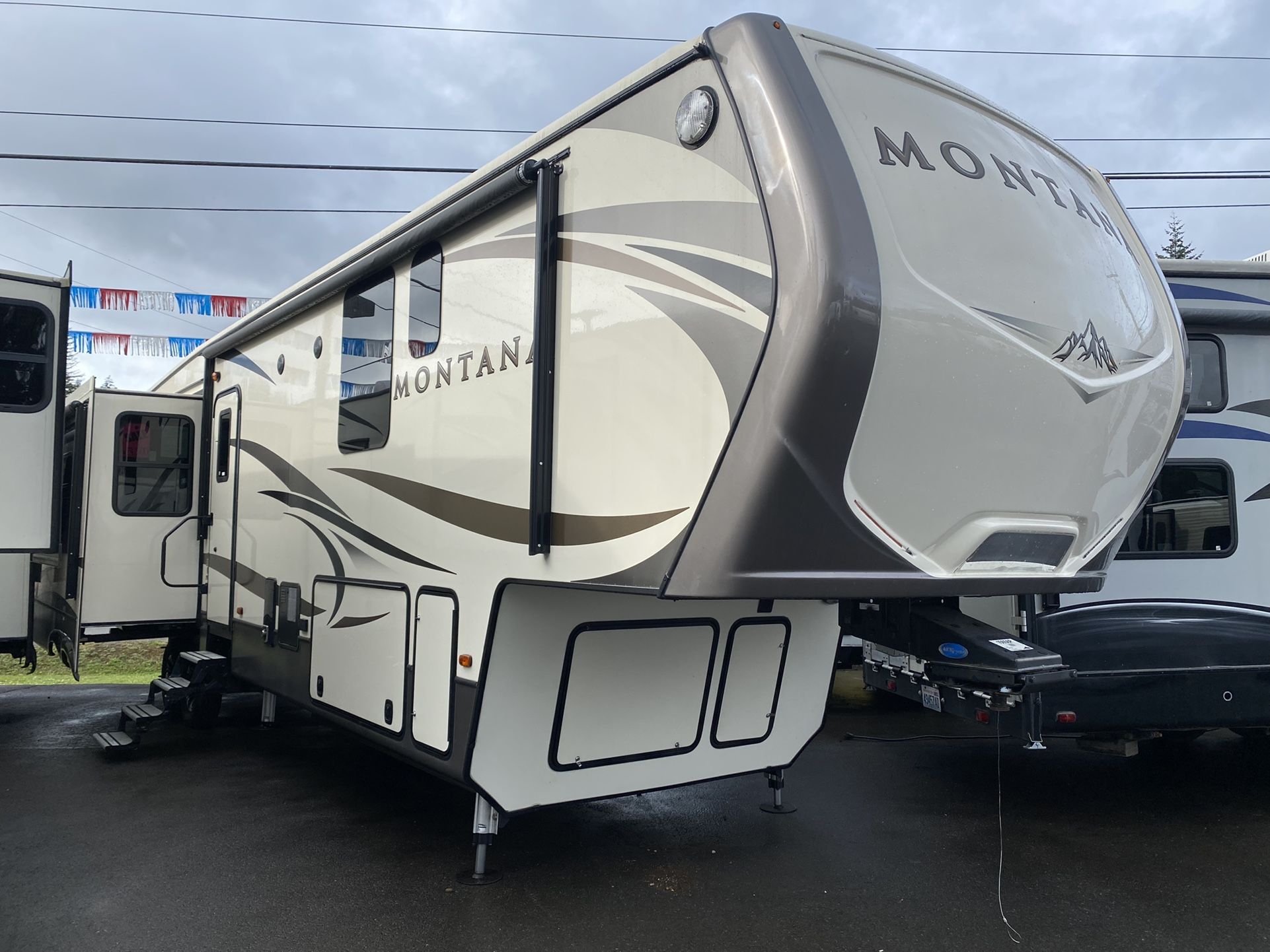 2017 Keystone Montana 3910FB for Sale in Skok, WA - OfferUp