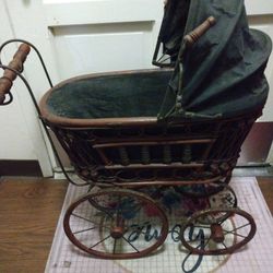 Antique Victorian Doll Carriage 