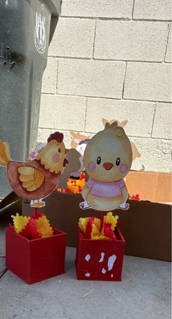 Farm birthday centerpieces