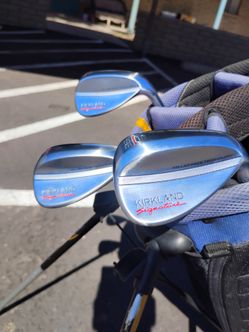 New Wedge Set! Kirkland Signature! $100 For Set Of 3! Golf Clubs!
