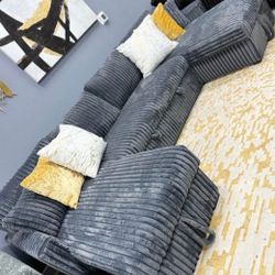 ✨️ Sectional Sofas✨️ Furniture Queen Bedrooms, Dining Avail