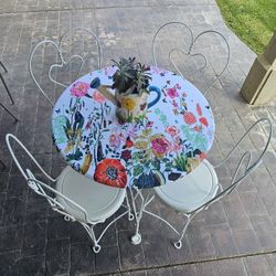 Vintage Sweetheart Ice Cream Parlor Twisted Iron Chairs With Table