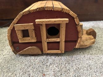 Wood birdhouse