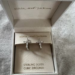 New Sterling Silver Earring 