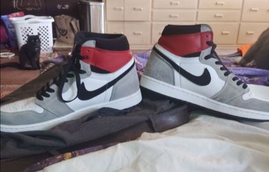 Nike Air Jordan Retro 1 smoke gray size 11 in good condition!! No BOX SHOES ONLY!!!