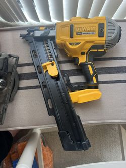 Framing Nailer Dewalt