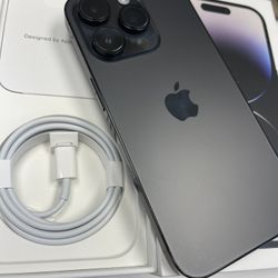 iPhone 14 Pro Unlocked $650 Like New With Box  And Charger