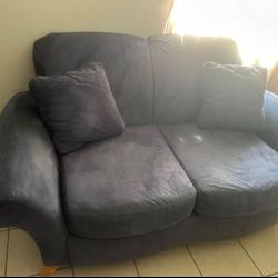 Loveseat 
