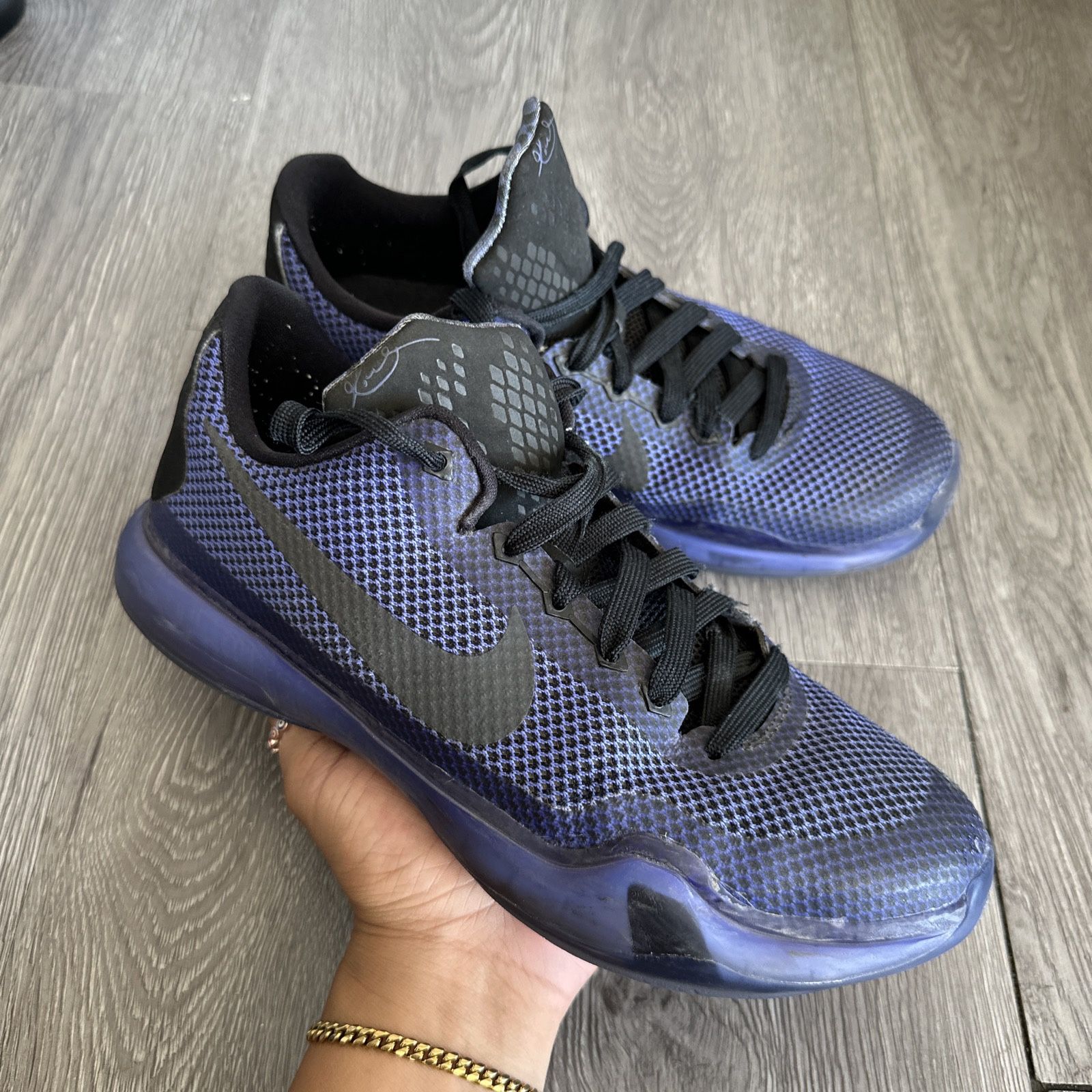 Nike Kobe 10 Blackout Boys Size 6.5Y Purple Athletic Shoes Sneakers 726067-005