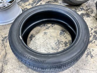 (1) ONE TIRE - BRIDGESTONE ALENZA 275/50/22 40% TREADF